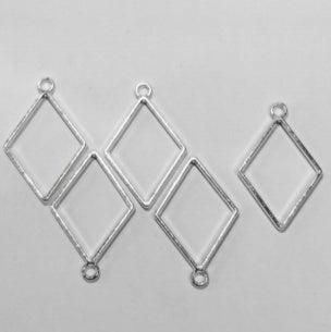 Silver Hollow Bezels Diamond- Set of 10